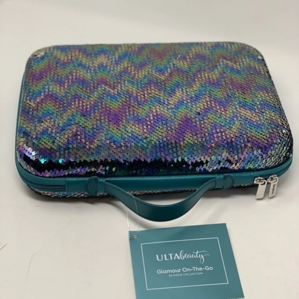 Ulta beauty glamour on the go 95 piece makeup set